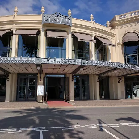 1045 Boulevard Napoleon Iii شقة
